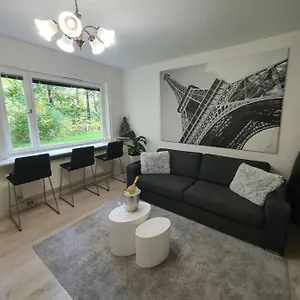 Close To The Metro And The Beach!!! With A View Of The Scandinavian Forest Stockholm